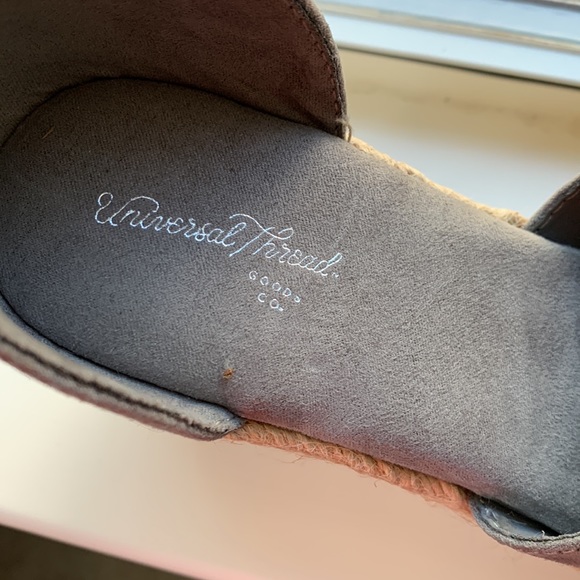 Grey suede woven wedges - Picture 2 of 4